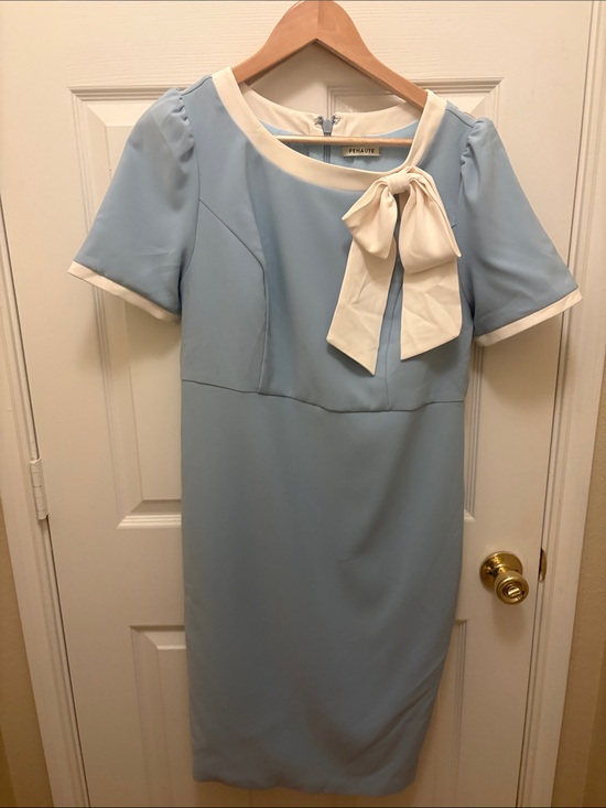 Fehaute Dresses & Skirts - FEHAUTE size 10 Powder Blue Midi Dress with Cream Bow